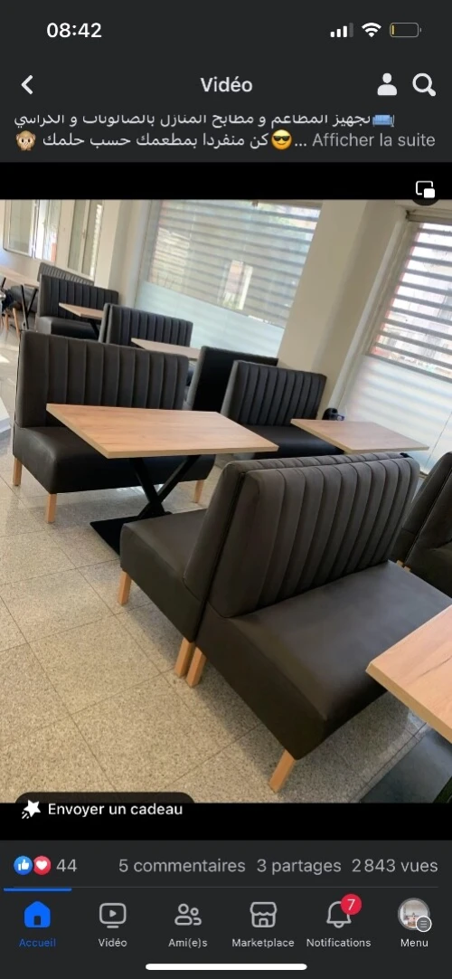 Banquette table pizzeria 