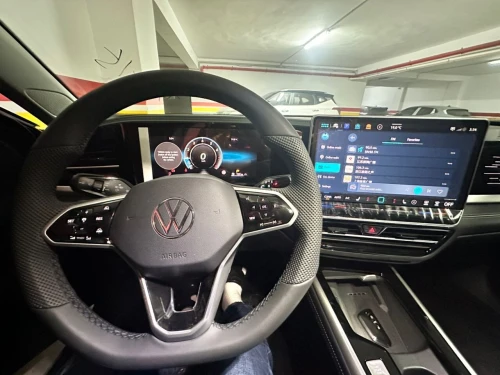 Volkswagen Passat 2025 Pro