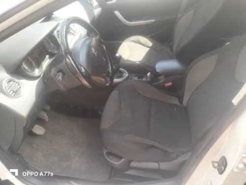 Peugeot 308 2012 308 7