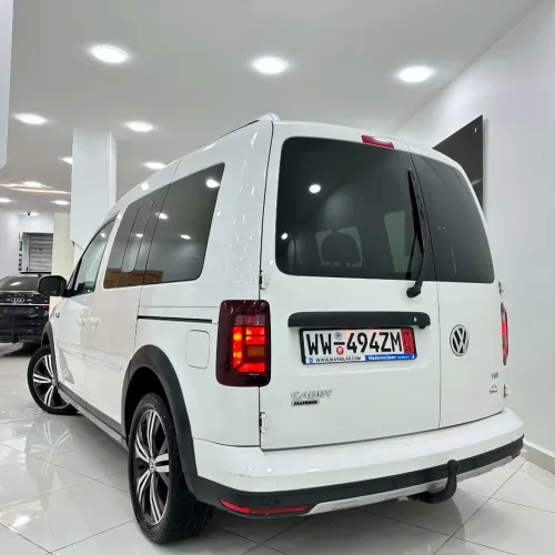 Volkswagen Caddy 2017 Altrack 8