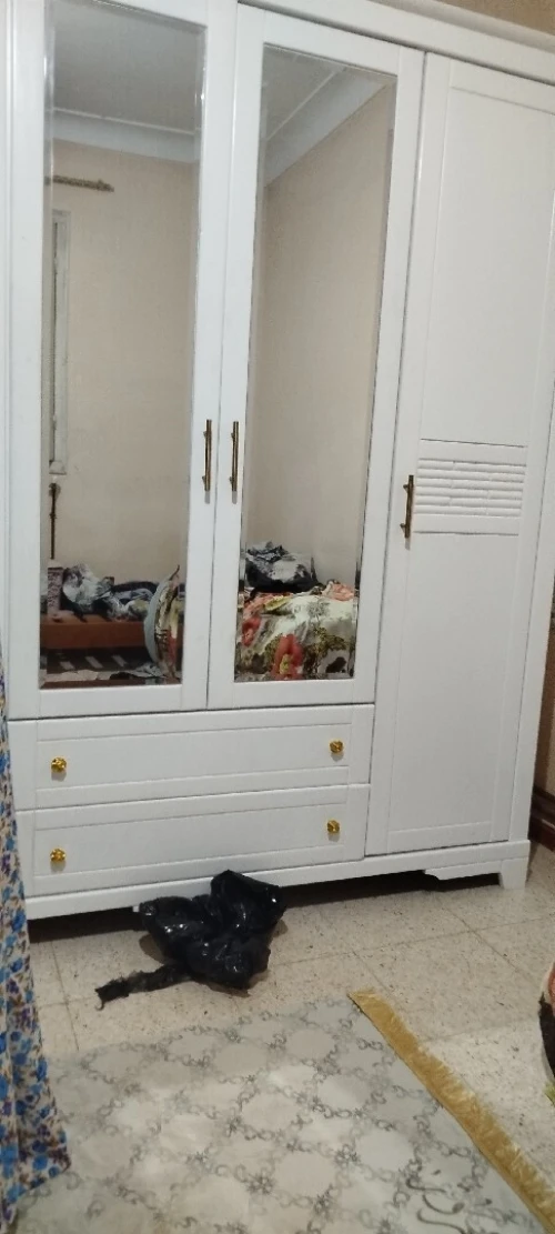 Vente un très beau armoire 