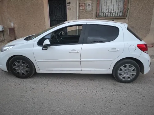 Peugeot 207 2013 207