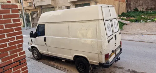 Peugeot j5 1987