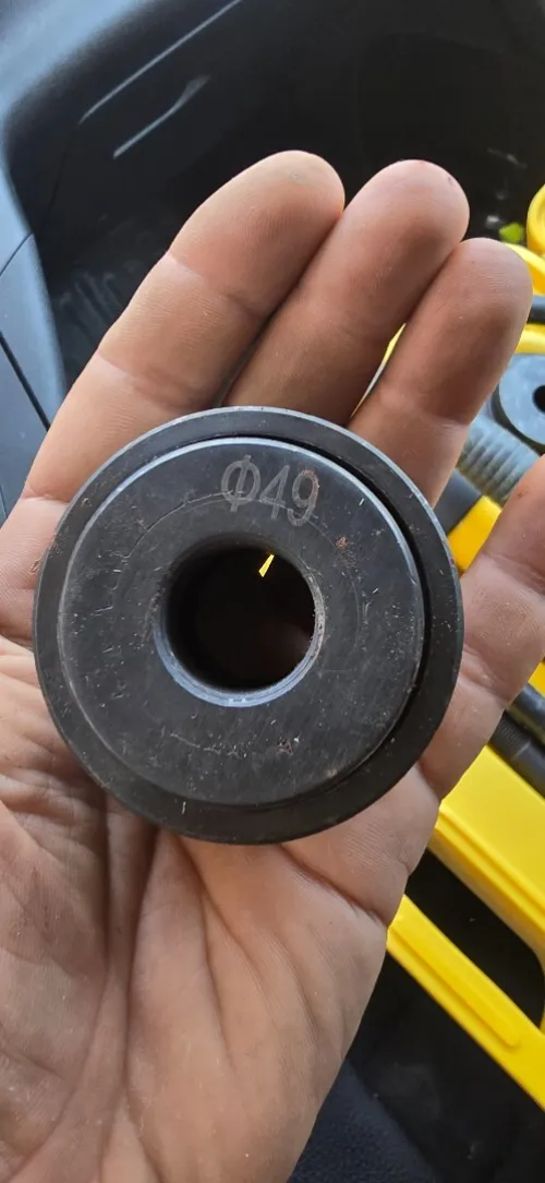 Poinceauneuse  hydraulique  8t