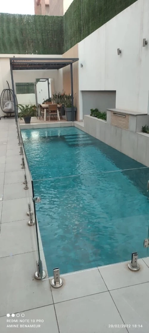 نجاز مسابح، جاكوزي وبيع معدات احترافية | Réalisation Piscine, Jacuzzi & Vente Équipements