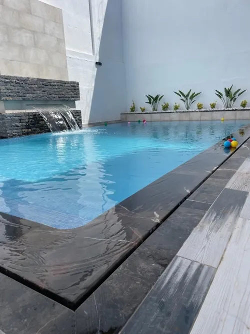 نجاز مسابح، جاكوزي وبيع معدات احترافية | Réalisation Piscine, Jacuzzi & Vente Équipements