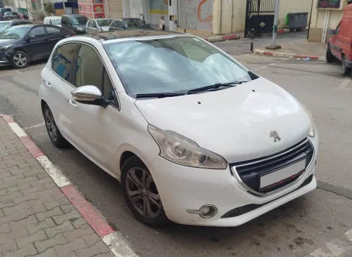 Peugeot 208 2014 Allure