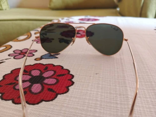 ray ban made iin italy