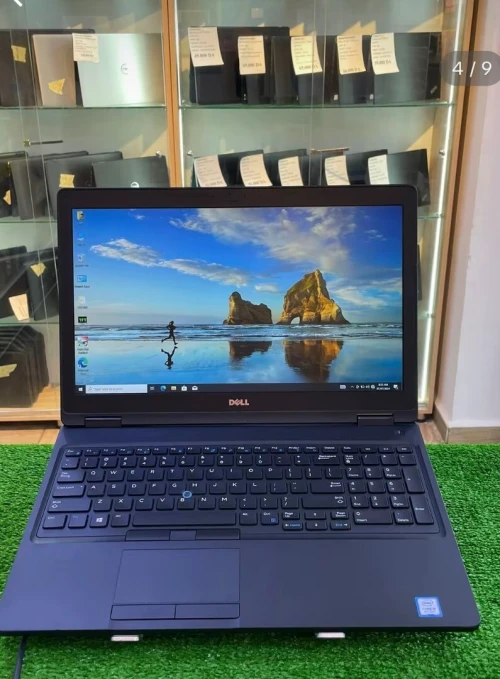 Dell Latitude 5590  Business Grade