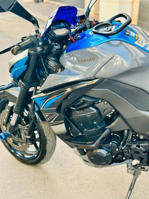 Kawasaki Z1000 2018