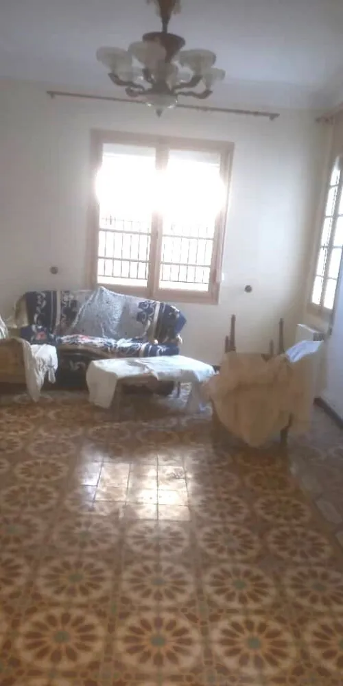 Location Appartement Niveau de villa F5 Alger Bouzareah