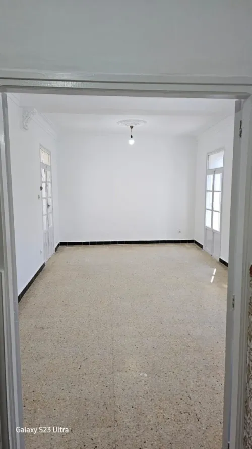 Location Appartement Niveau de villa F5 Alger Birkhadem