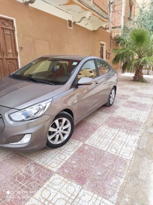 Hyundai Accent RB  4 portes 2018 Accent RB  4 portes