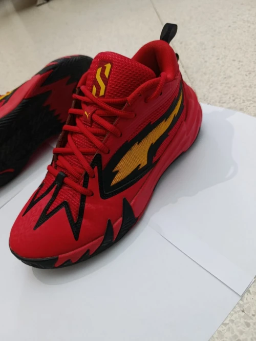 Basket de basketball puma scoot zéros rétro le numéro 