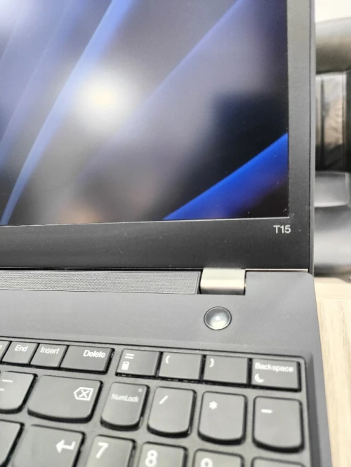 Lenovo Thinkpad t15 i5 10em 8gb ssd256