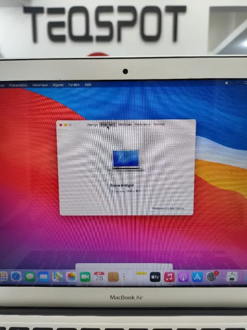 Macbook air 2014 i5 4gb 256ssd cycle 176