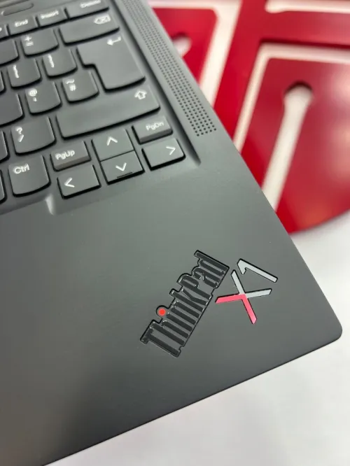 LENOVO THINKPAD X1 carbon I7 11em RAM 16gb nvme 512gb intel iris