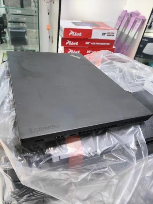 Thinkpad t470 i5 6em 8gb ssd256