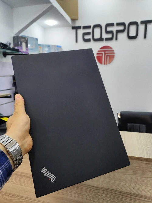 Lenovo Thinkpad t15 i5 10em 8gb ssd256