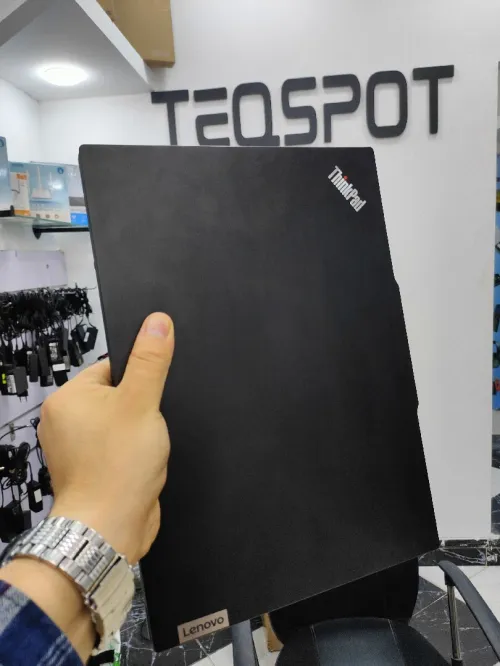 Thinkpad e14 gen5 ryzen5 7000 16gb ssd512