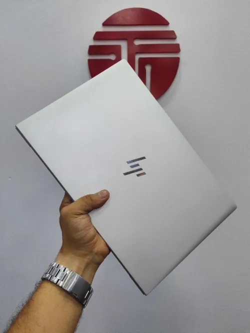 HP ELITEBOOK 830 g8 i5 11em 16gb nvme 256
