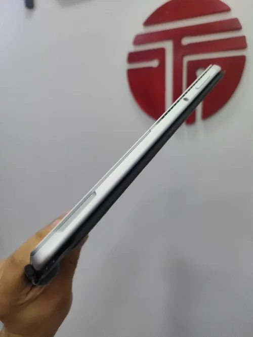 Microsoft Surface pro 8 2k i5 11em 8gb 256ssd iris xe