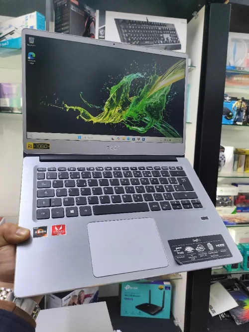 Acer swift 3 ryzen 3 3200u 8gb ssd128+hdd500