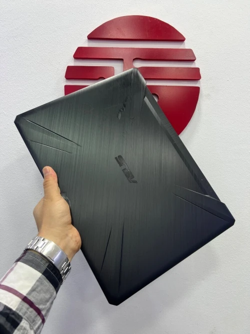ASUS TUF GAMING RYZEN 7 3750H RAM16gb nvme512gb RTX 2060 6gb