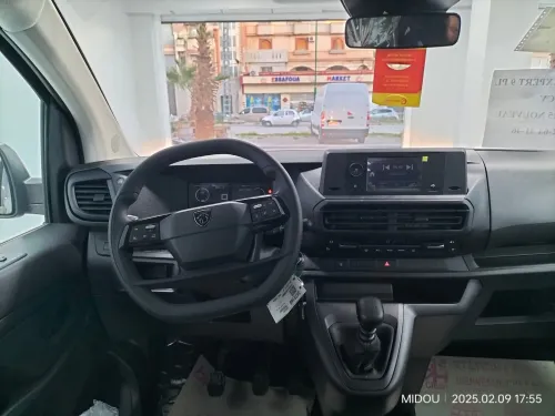 Peugeot Traveller 2025 Business