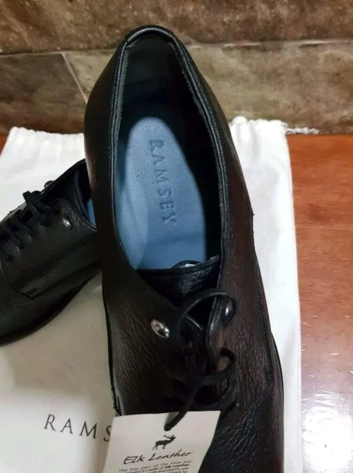 Chaussure haute classe 