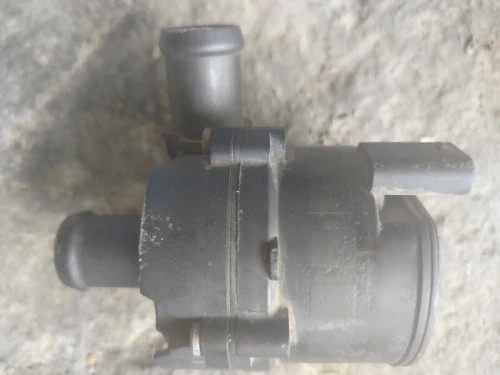 Pompe à eau auxiliaire VAG essence TDI 2.0