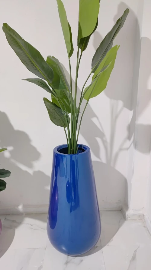 Pots de plantes en résine et fibre de verre