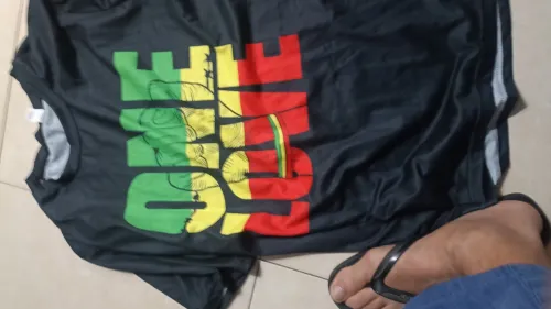 tee shirt