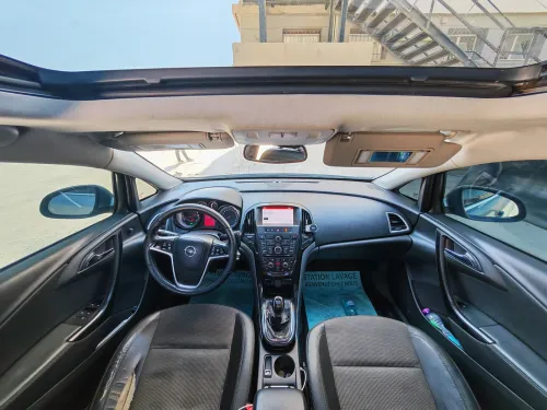 Opel Astra 2015 COSMO