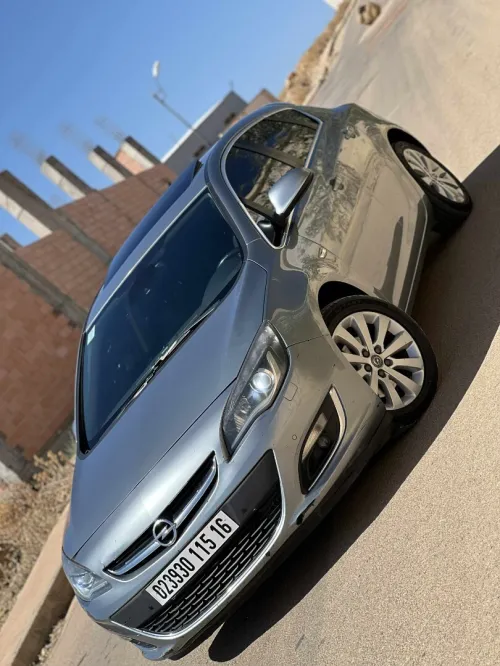 Opel Astra 2015 COSMO