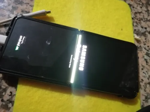 Samsung Galaxy z flip 4