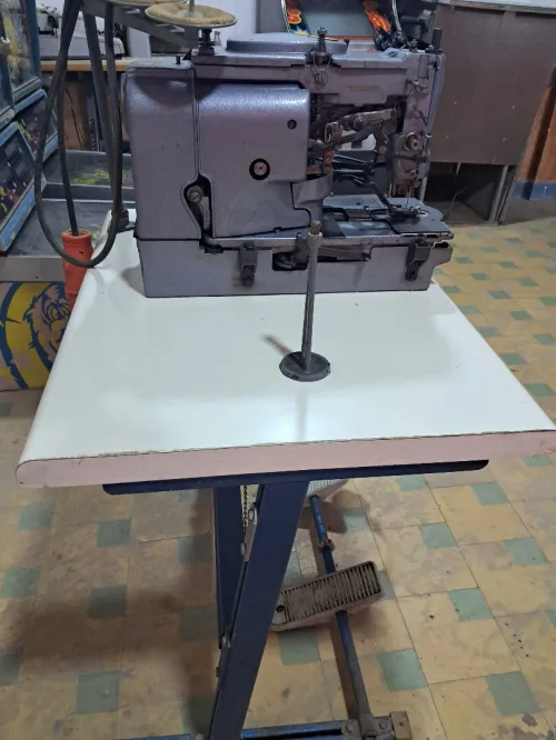 MACHINE A COUDRE