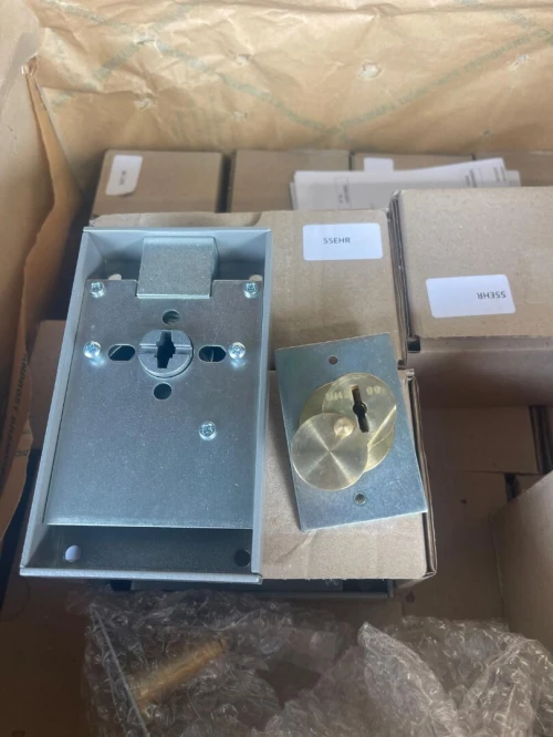 Serrures pour postes distribution Sonelgaz Deny