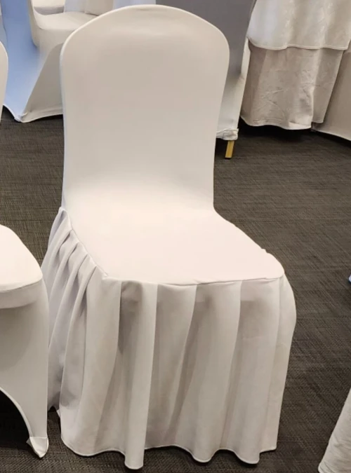 Housse de chaise plissée