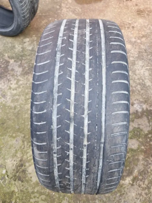 03 pneus 255/40/20 Roadx et Crossleader