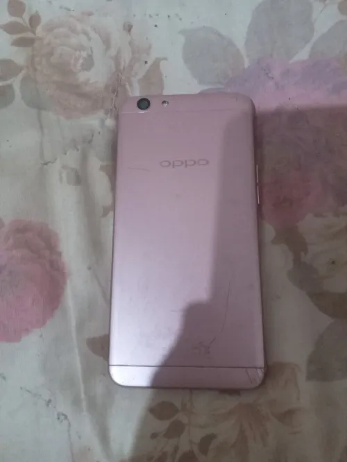 Oppo F1s