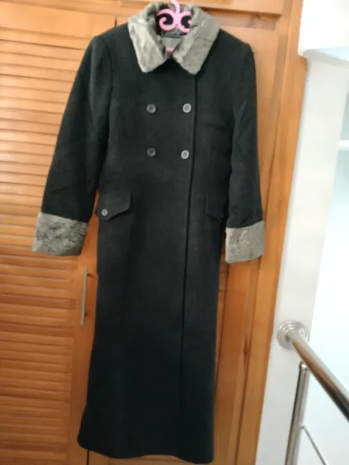 MANTEAU EN LAINE VIERGE100/100
