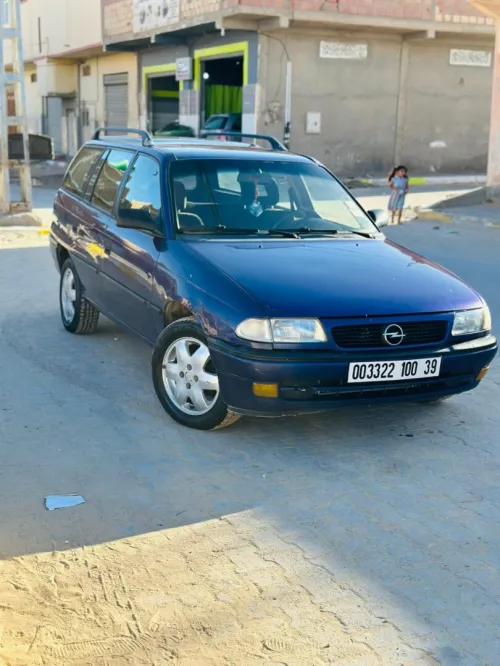 Opel Astra 2000 F