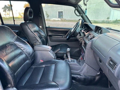 Mitsubishi Pajero Court 1996 Pajero Court