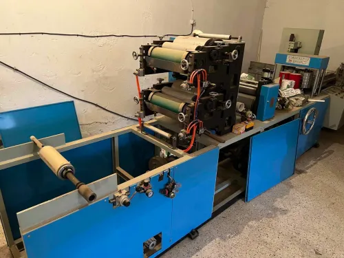 Machine fabrication de papier essuie 