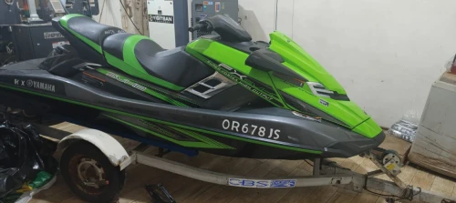 Avondr jat ski