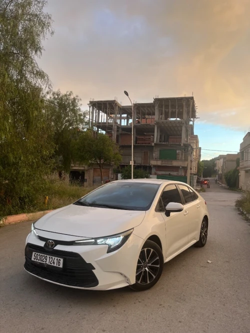 Toyota Corolla 1.6 LEVIN 2024 La toute