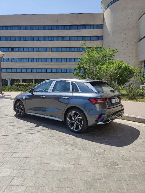 Audi A3 Sportback 2025 Flying spur Edition Premium + Pack Lux 