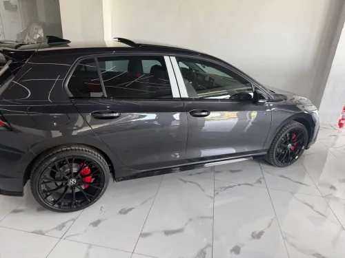 Volkswagen Golf 8 2026 R Black Edition 