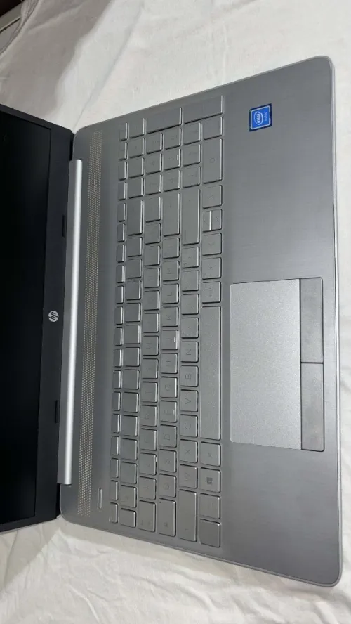 Laptop HP 4GO 15"